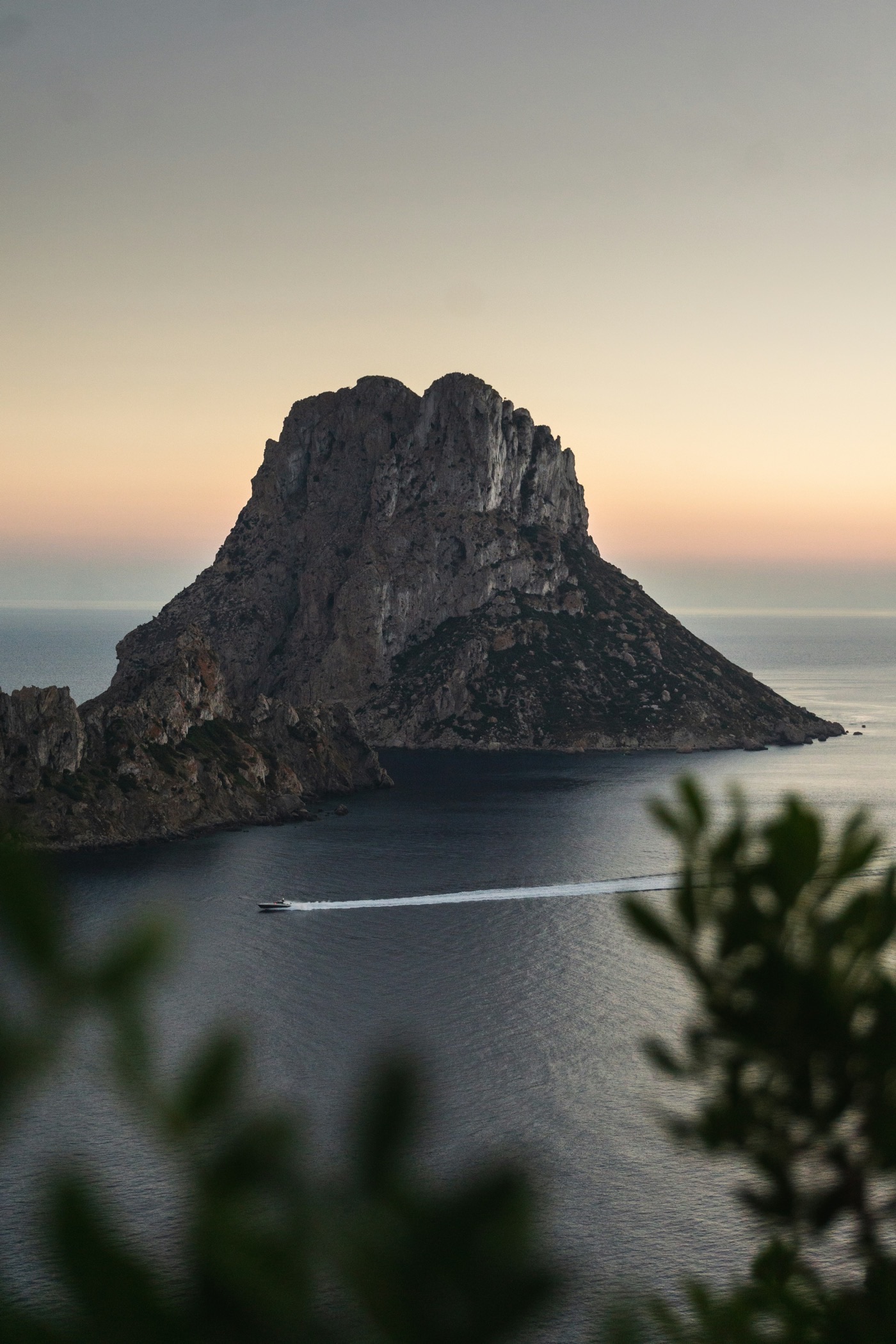 Ibiza isla blanca — servicios exclusivos concierge